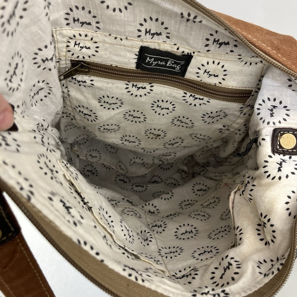 Myra Bag Sillage Floral Canvas & Fur Boho Western Crossbody Shoulder Bag - Picture 4 of 6